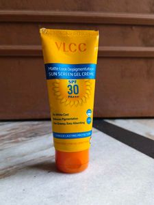 VLCC Sun Screen Gel Creme SPF 30