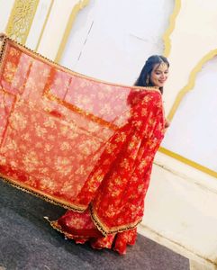 Red Floral Lehanga With Heavy Border Dupatta