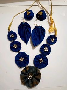 Fabric Necklace Set