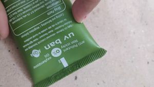 uv ban aqua sunscreen