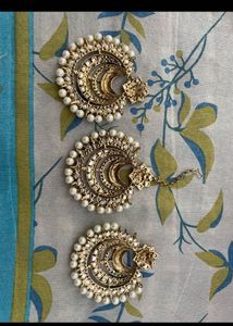 Elegant Maangtika jhumka set