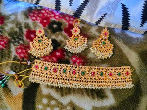 Kundan Chokar Necklace Set Earrings With Mangtika