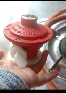 Gas Stove With Regulator And Pipe