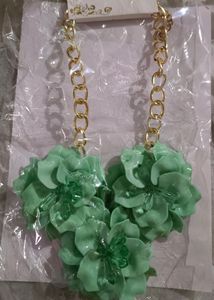 Korean Beach Flower Necklace 🌸