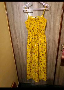Smoky Yellow Floral Maxi Dress 💛💛