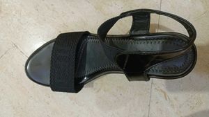 Black wedges Heels 👠