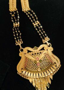Elegant Gold Mangalsutra