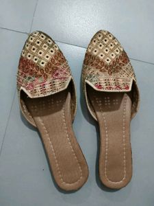 Embroidered Ethnic joothi shoe