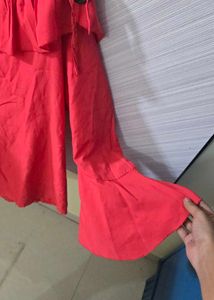 Tomato 🍅 RED COLOR TOP - M Or S SIZE