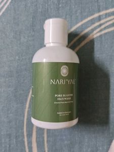 Nari&#39;yal Pore Blaster Face Wash