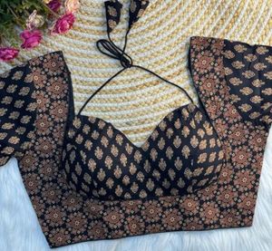 Printed Blouse with Sleeves