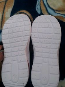 Ladies Fashionable Sports Shoes
