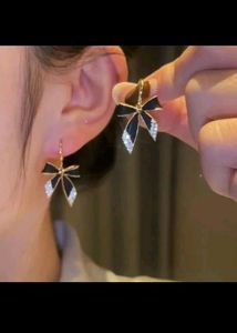 Korean Black Bow Earrings 🎀✨