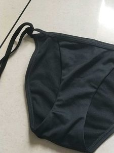 XS black brief (Victoria&#39;s secret)