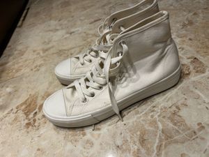 White H&M Canvas Shoes