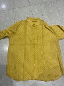 Vintage Yellow Patterned Button-Down