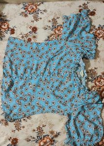 Blue Floral Print Crop Top