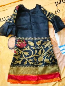 Black &amp; Gold Embroidered Kurti