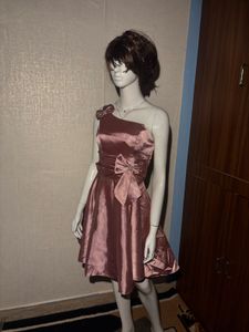 Elegant One-Shoulder Party Dress