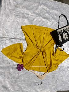 Zara Satin Top 💛