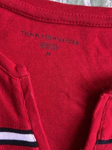 I’m selling a T-shirt that I originally bought fro