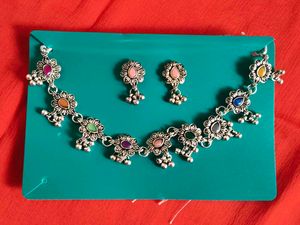 Silver Tone Floral Necklace &amp; Earring Set