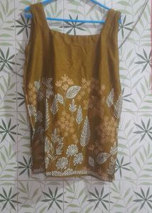 SHORT KURTI