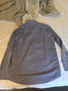 Men's Gray Button-Down Shirt