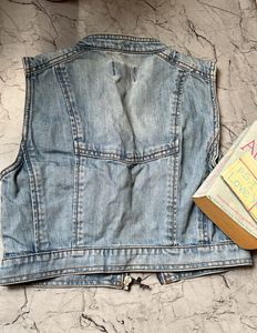 Denim Vest - Trendy!