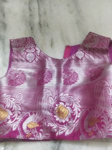Lehenga With One Short Choli And Long Chol