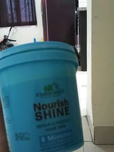 Nourish Shine Hair Spa