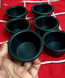 6 Black Plastic Condiment Cups