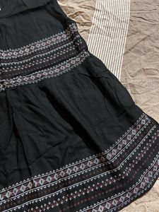 Black Sleeveless Top