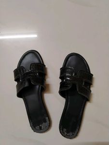 Black Daily Wear Flats