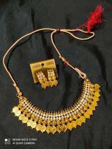 Beautiful necklace set