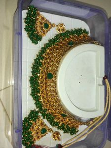 Green & Gold Jewelry Set