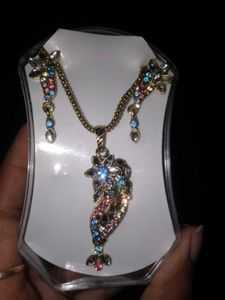 Pendant With Earrings