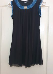 Black Sleeveless Top Small Size