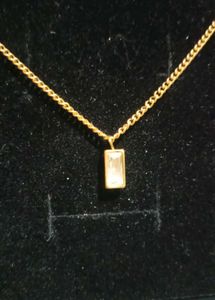 Minimal Rectangular Pendant Necklace