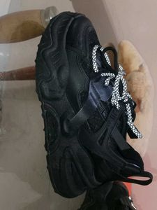 Sports Shoes