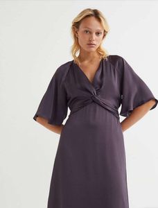 H&amp;M Mauve Purple V Neck dress(M)