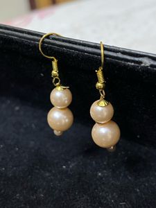 Pearl Earing