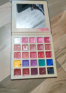 Delanci Lipstick Palette