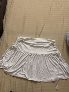 Brand New H&M White Mini skirt
