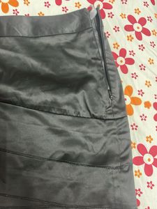 Chic Black Mini Skirt