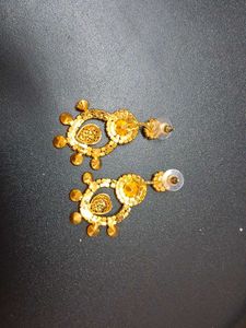 Stoned Golden Earrings