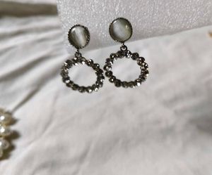 Grey Round Rhinestone Earrings