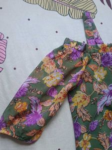 Floral Print Off-Shoulder Top