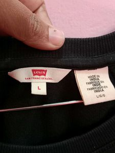 LEVI&#39;S Black Short Sleeves Sweatshirt