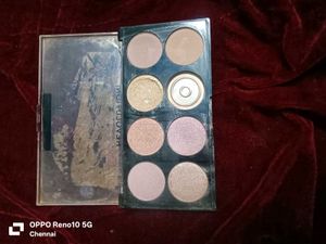 DE&#39;LANCI Lip Palette &amp; revolution highlighter
